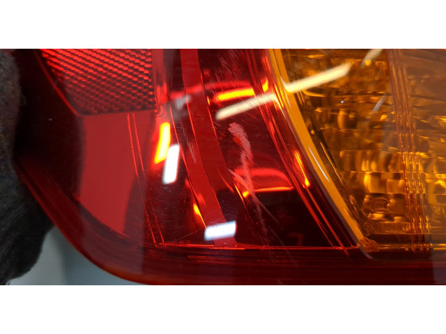 Задний фонарь          