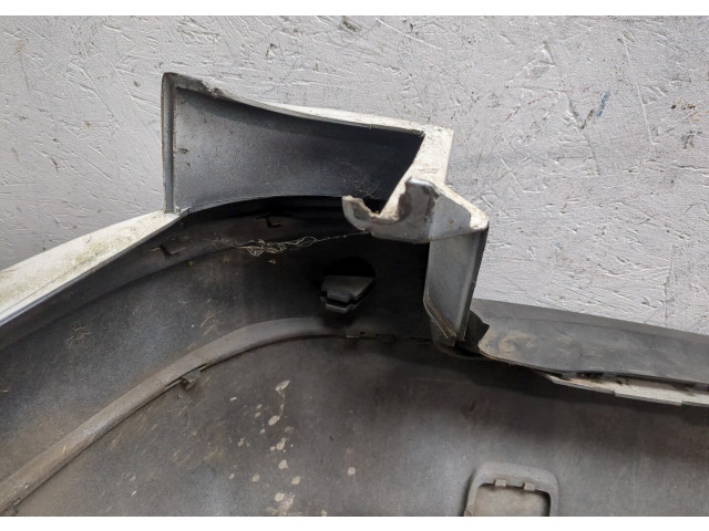 Бампер  Peugeot 406 1999-2004 задний    7410H4