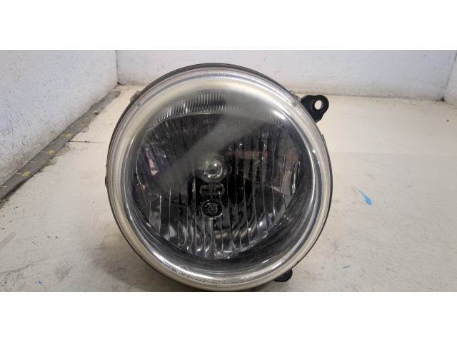 Фара передняя  Jeep Liberty 2002-2006 правая 