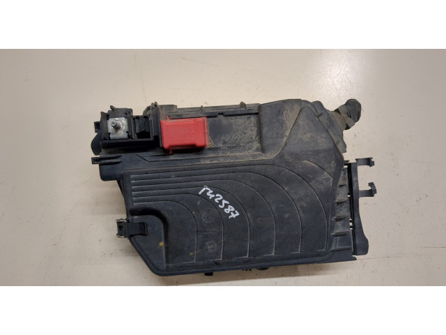 Блок предохранителей  Mercedes GLA X156 2014-         