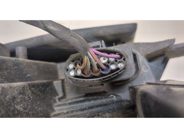 Фара передняя  Ford Escape 2015- правая 