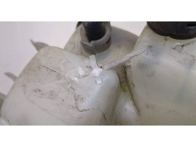 Бачок расширительный  Mercedes C W203 2000-2007 A2035000049   