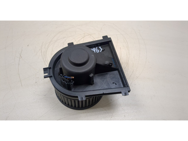 Моторчик печки Volkswagen Golf 4 1997-2005