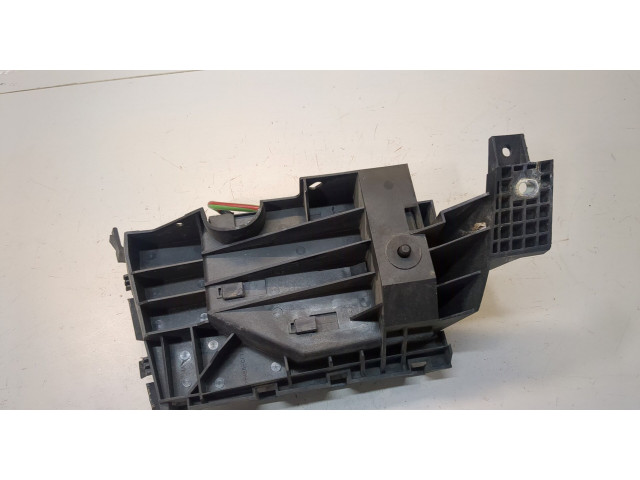 Блок предохранителей  Lincoln MKZ 2012-2016         