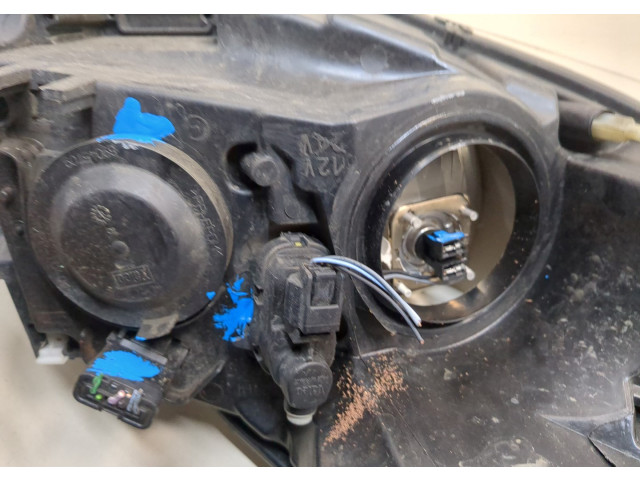 Фара передняя  Renault Scenic 2009-2012 левая 