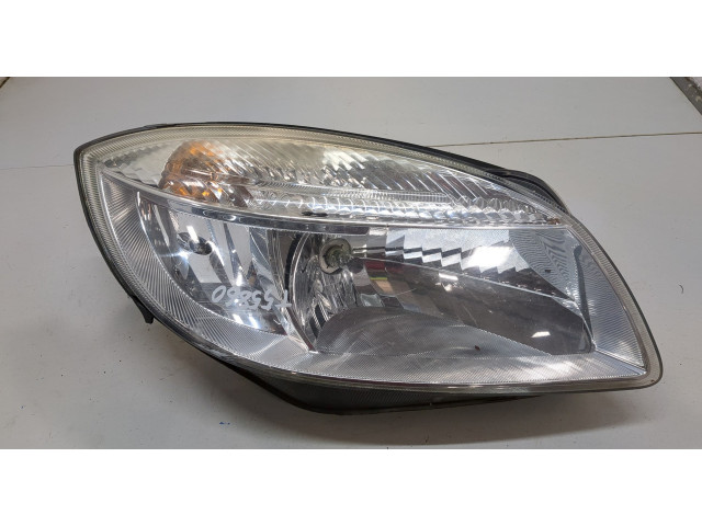 Фара передняя Skoda Fabia 2007-2014 правая