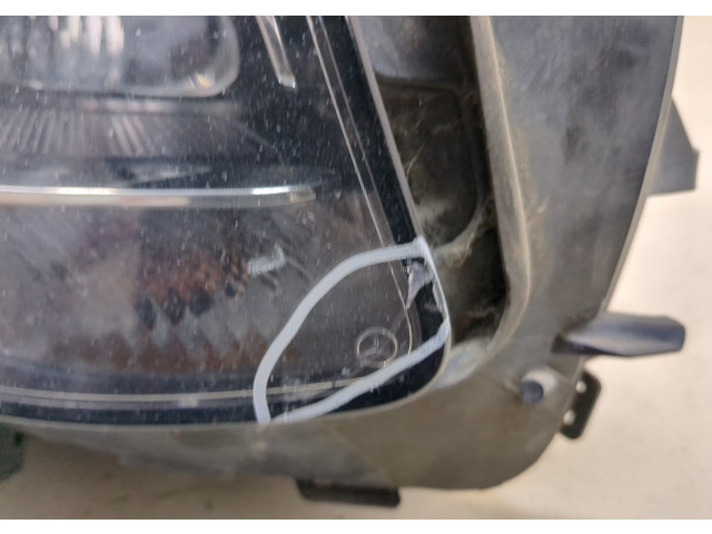 Фара передняя  Mercedes GLC X253 2015-2022 правая 