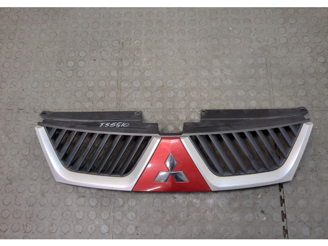 Решетка радиатора Mitsubishi Outlander XL 2006-2012