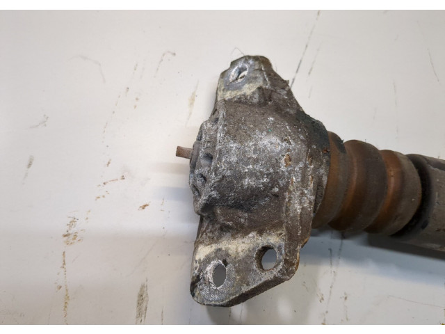 Стойка амортизатора  Volkswagen Passat CC 2012-2017      