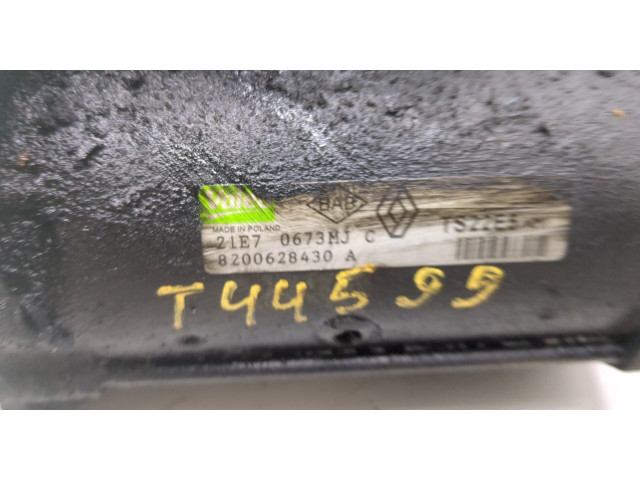 Стартер  Renault Trafic 2001-2014      