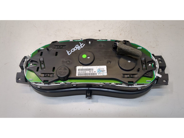 Панель приборов Dacia Logan 2016-2020