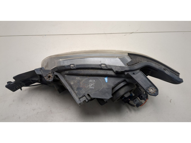 Фара передняя Mitsubishi Outlander 2003-2009 правая