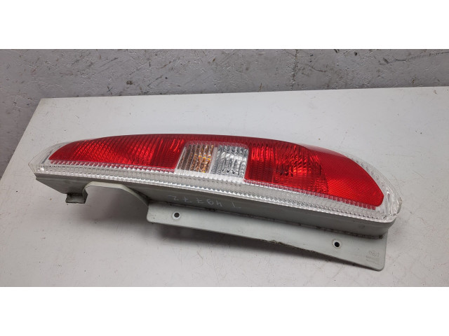 Задний фонарь     5J7945112     