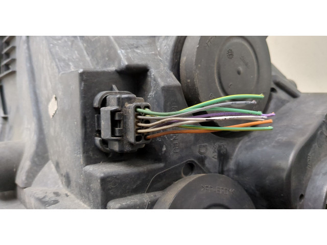 Фара передняя  Citroen Berlingo 2008-2012 правая 