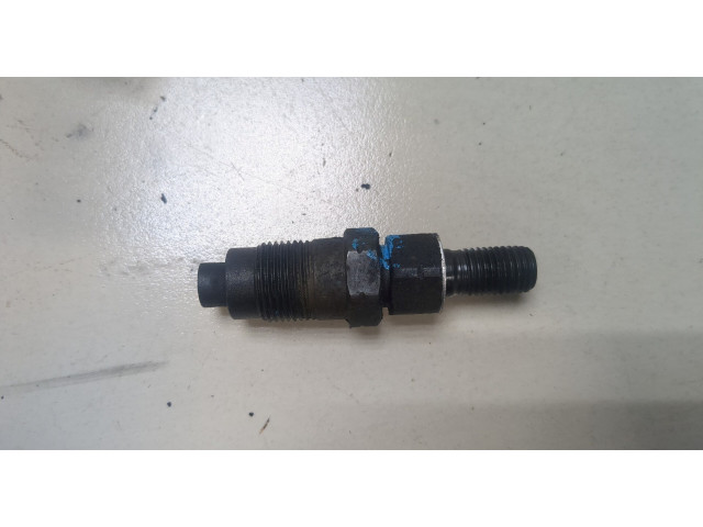 Форсунка топливная Mitsubishi Pajero 1990-2000