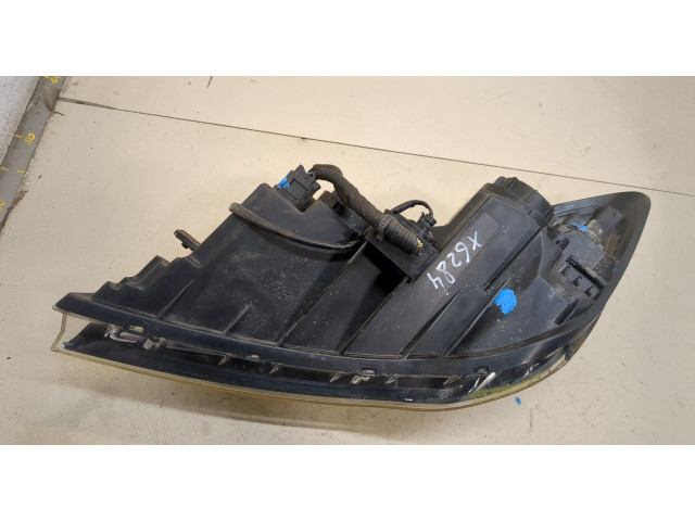 Фара передняя  KIA Ceed 2007-2012 правая 