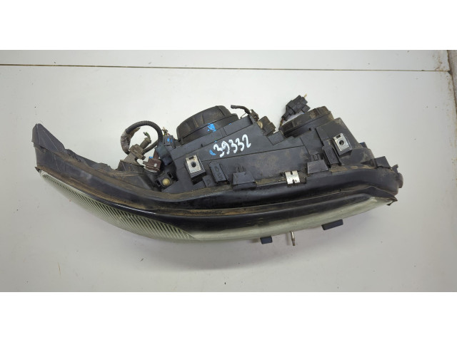 Фара передняя Volvo S60 2000-2009 правая