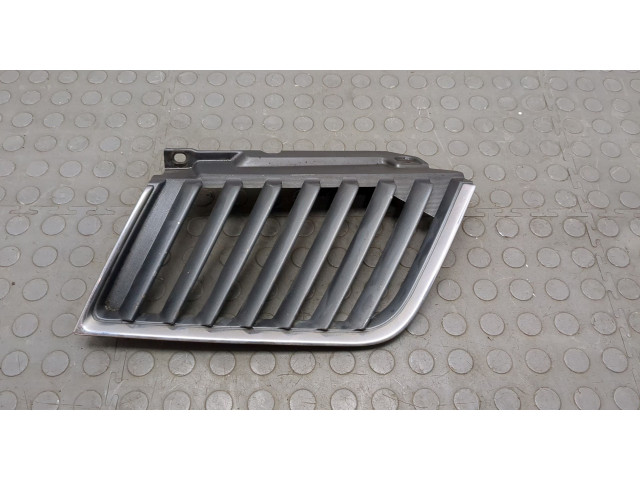 Решетка радиатора  Mitsubishi L200 2006-2015          