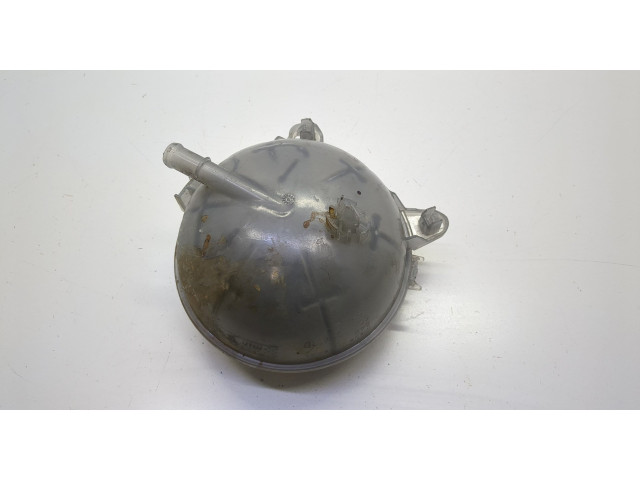 Бачок расширительный Volkswagen Jetta 7 2018-2024 5Q0121407M