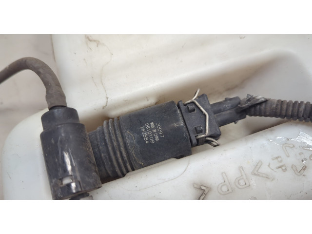 Бачок омывателя  Nissan Note E11 2005-2013 289109U000   