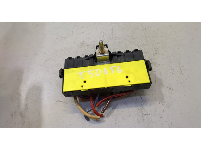 Блок предохранителей Citroen C4 2004-2010 9636079380