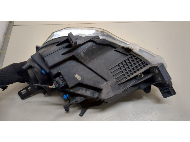 Фара передняя  Peugeot Partner 2015-2018 правая 