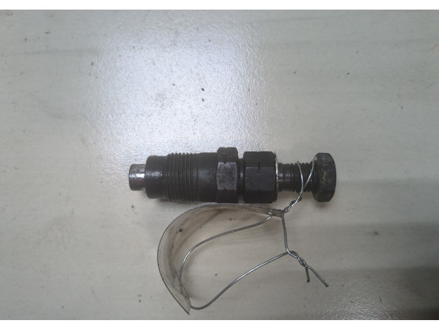 Форсунка топливная Mitsubishi Pajero 1990-2000