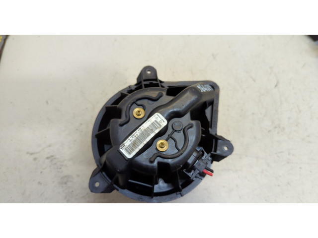 Моторчик печки  Renault Scenic 1996-2002        