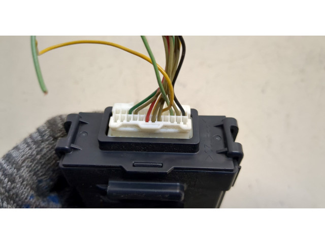 Блок комфорта Nissan Rogue 2013-2020 476A07FL0A