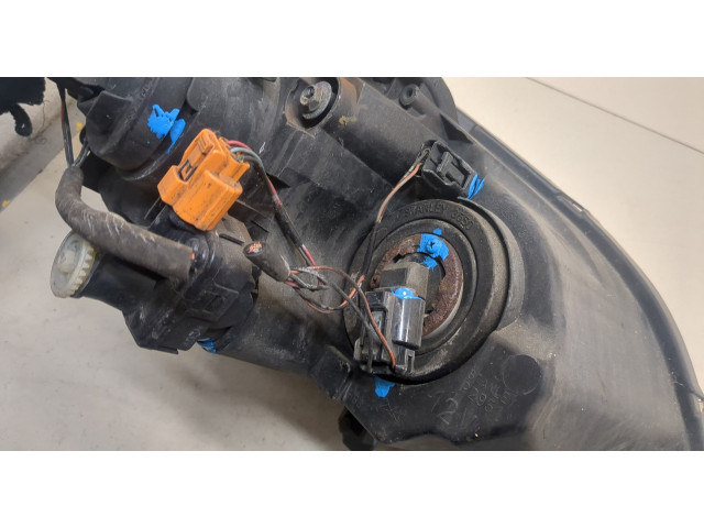 Фара передняя Mazda 3 (BK) 2003-2009 левая