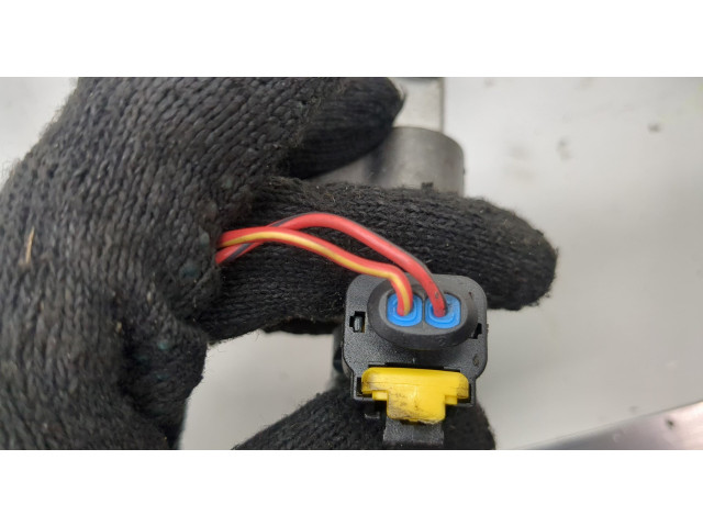 Форсунка топливная Jeep Cherokee 2013-2023 68286385AA