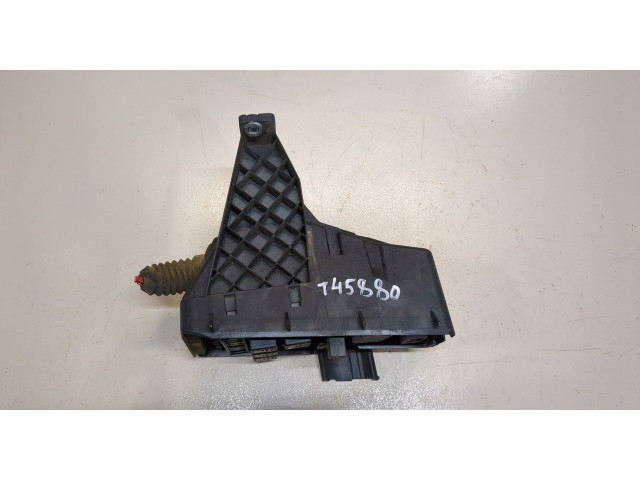 Блок предохранителей  Volvo XC90 2002-2006      30728132   