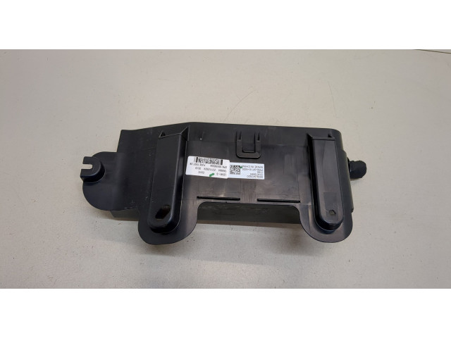 Блок предохранителей  Volvo XC40      31473884   