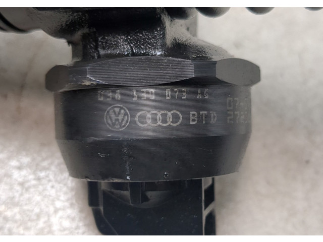 Форсунка топливная  Skoda Roomster 2006-2015    038130073AG     