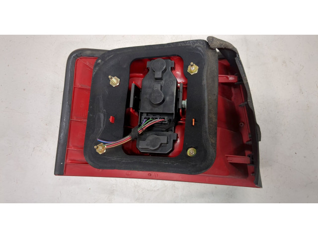 Задний фонарь