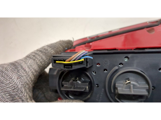 Задний фонарь 63217255910