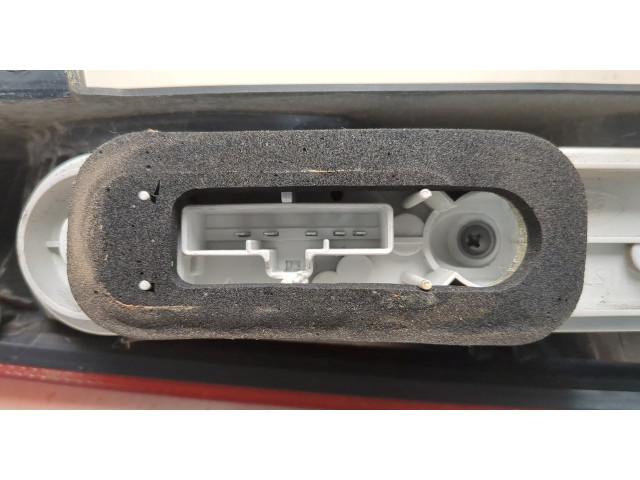 Задний фонарь          