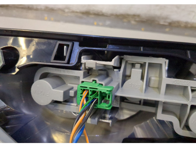 Задний фонарь