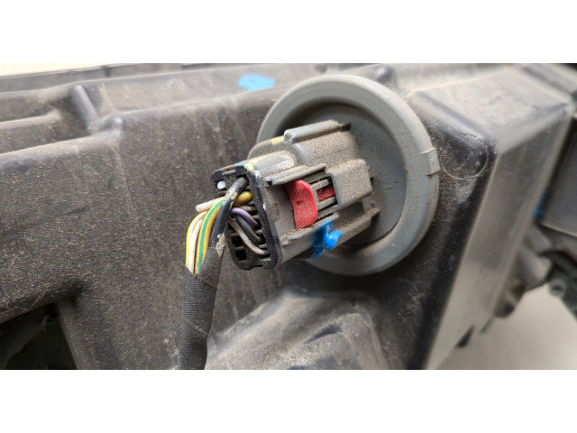 Фара передняя  Chevrolet Equinox 2017-2024 левая 