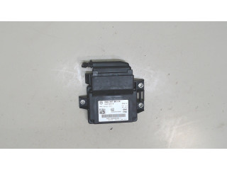 Блок управления стояночным тормозом Volkswagen Tiguan 2011-2016