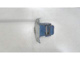 Петля крышки багажника Opel Vivaro 2001-2014