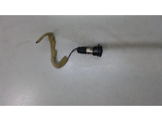 Розетка прикуривателя Mazda Tribute 2001-2007