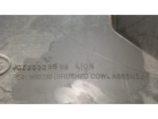 Кожух вентилятора радиатора (диффузор) Land Rover Discovery 3 2004-2009