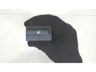 Кнопка лючка топливного бака Skoda Octavia Tour 2000-2010