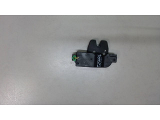 Zámek zadních dveří