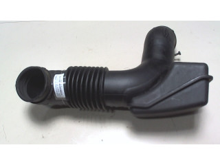 Патрубок корпуса воздушного фильтра Hyundai Sonata NF 2005-2010