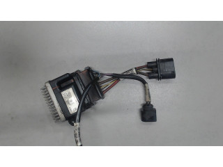 Блок управления вентиляторами Audi A6 (C6) 2005-2011