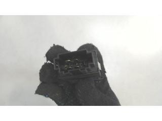 Кнопка лючка топливного бака Skoda Octavia Tour 2000-2010