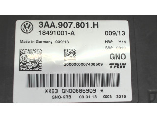 Блок управления стояночным тормозом Volkswagen Tiguan 2011-2016