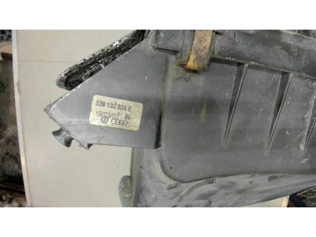 Корпус воздушного фильтра Audi A6 (C5) 1997-2004